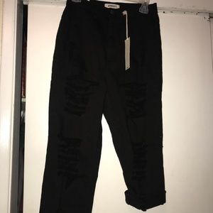 BRAND NEW FASHION NOVA RIPPED JEANS